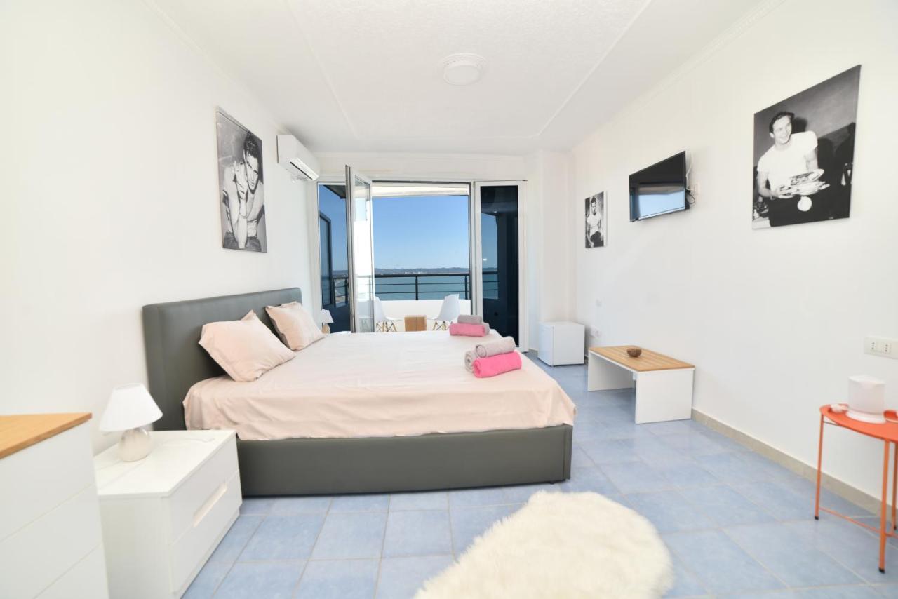 Beachfront Marilyn Дуррес Экстерьер фото