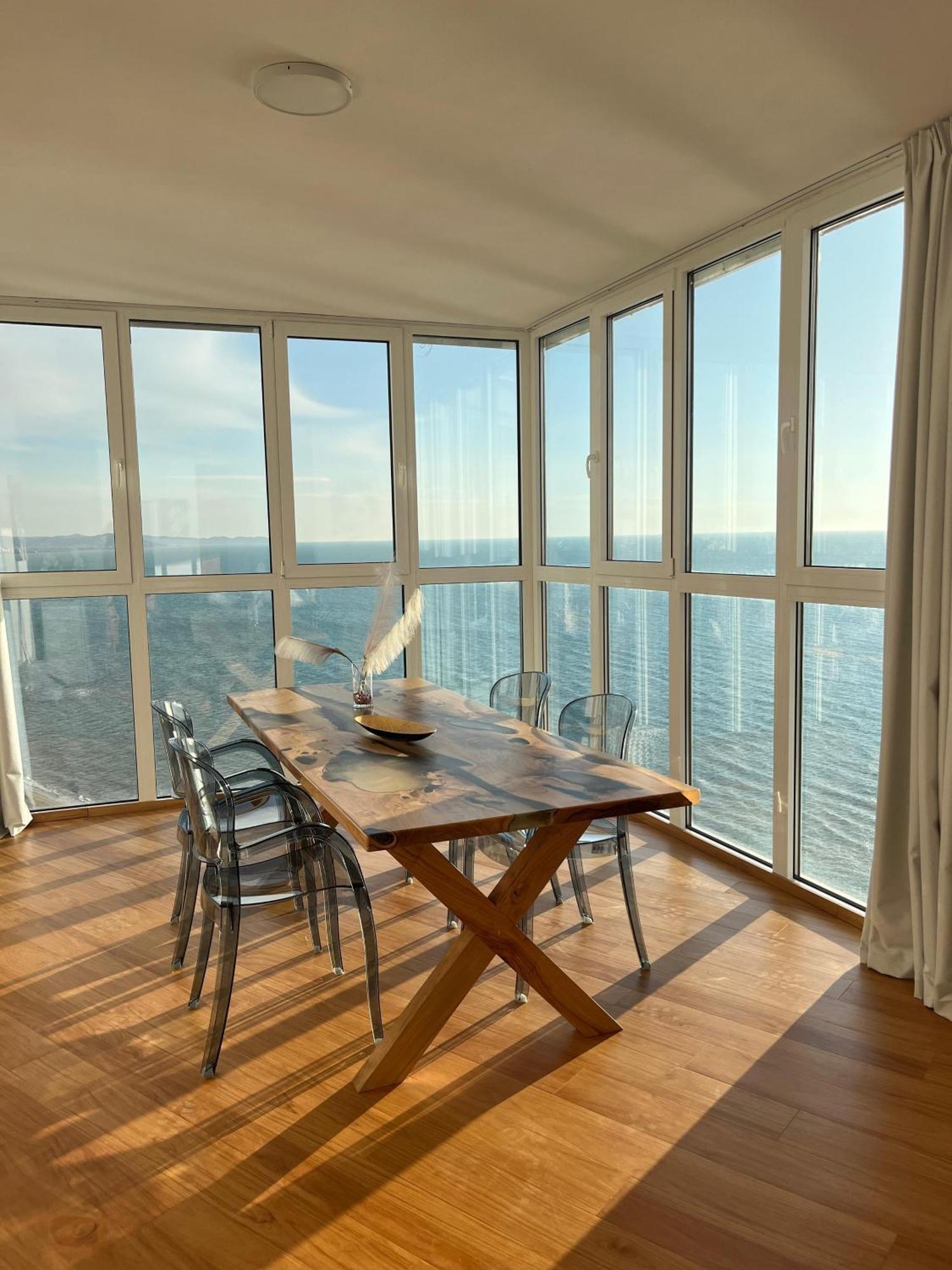 Beachfront Marilyn Дуррес Экстерьер фото
